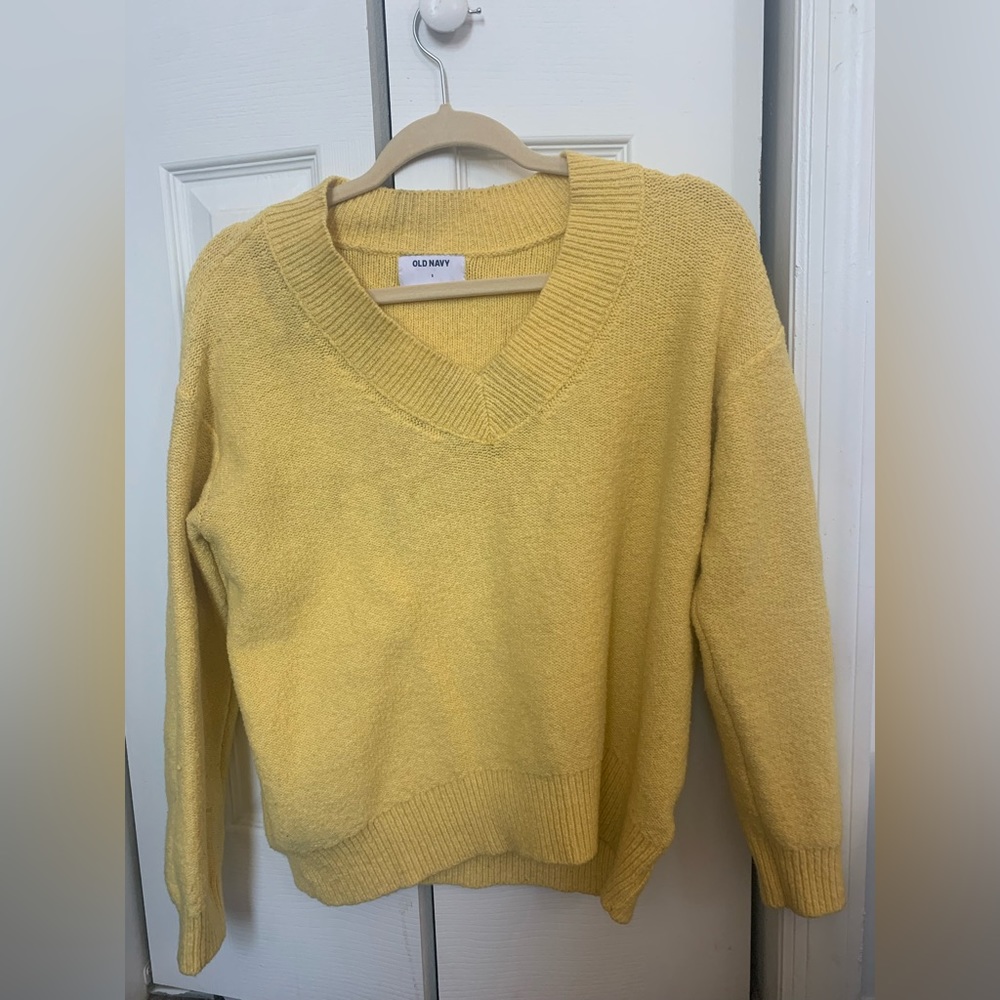 yellow old navy sweater size small